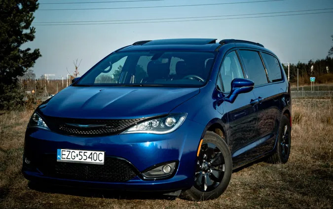 chrysler pacifica śląskie Chrysler Pacifica cena 168000 przebieg: 15500, rok produkcji 2020 z Łódź